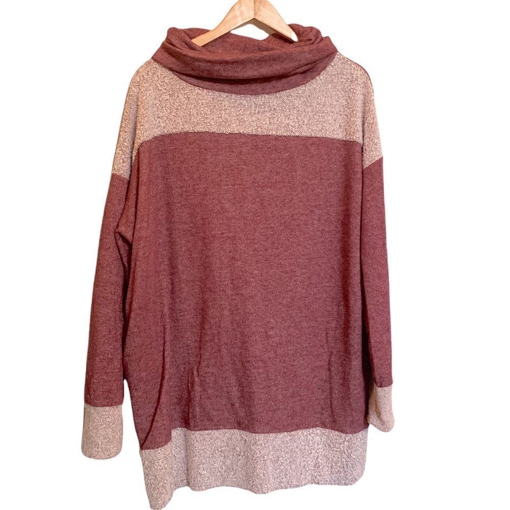 Wanna B Maroon White Turtle Neck Sweater Size Large